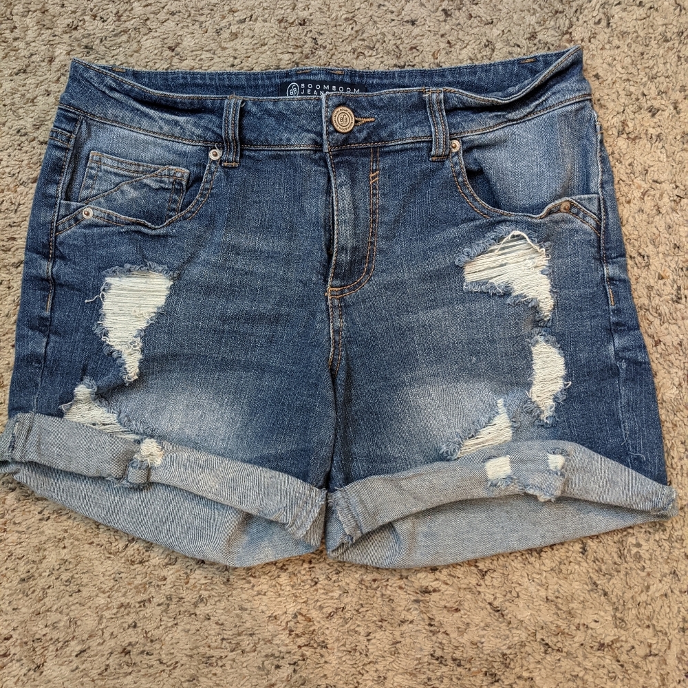 Boom Boom jean shorts